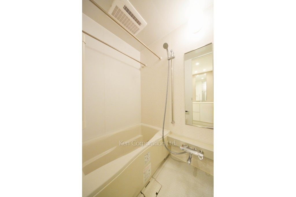 バスルーム ※12階の同じ間取タイプを撮影。仕様が異なることがあります。