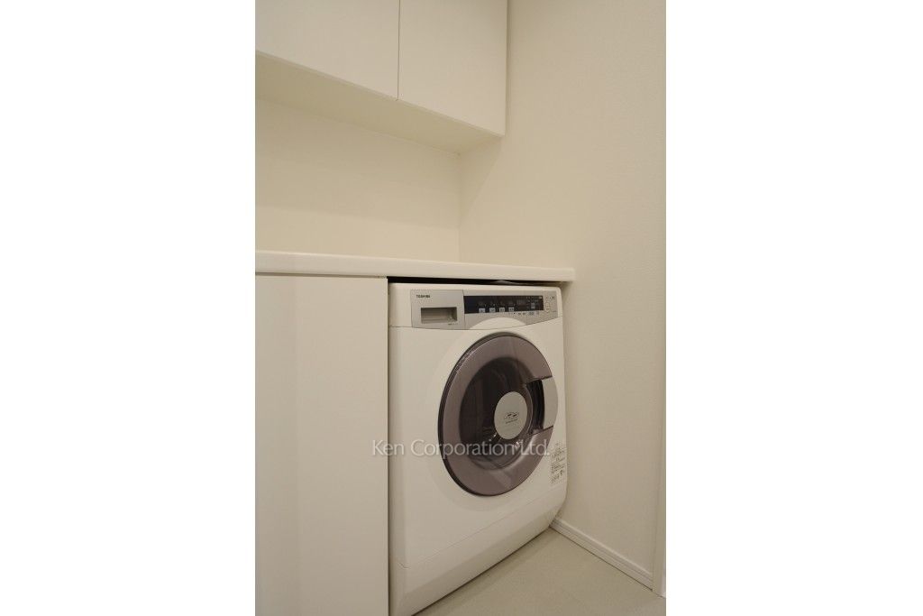 芝浦アイランド エアタワーの写真 洗濯乾燥機 ※8階の同じ間取タイプを撮影。仕様が異なることがあります。
