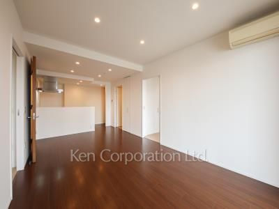 芝浦アイランド エアタワーの写真 居室（LDなど） ※13階の同じ間取タイプを撮影。仕様が異なることがあります。