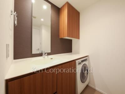 芝浦アイランド エアタワーの写真 パウダールーム ※13階の同じ間取タイプを撮影。仕様が異なることがあります。