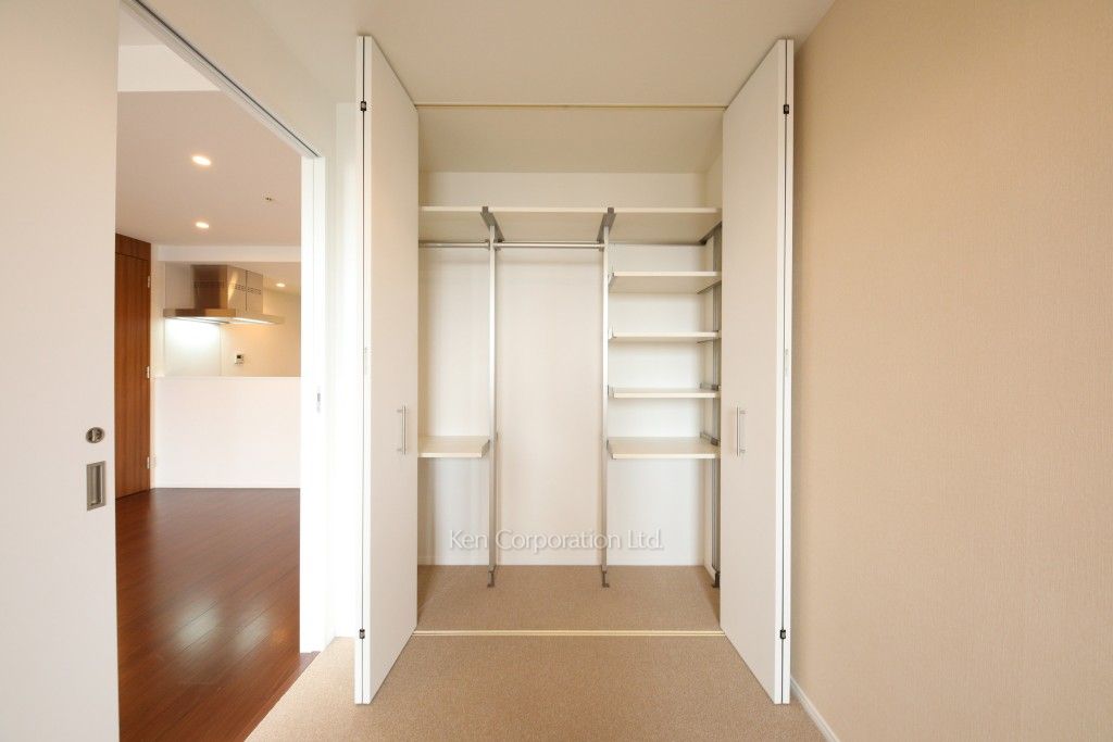 芝浦アイランド エアタワーの写真 クローゼット ※13階の同じ間取タイプを撮影。仕様が異なることがあります。