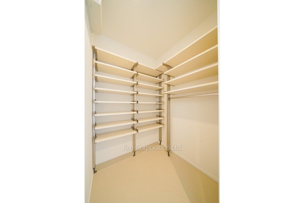 芝浦アイランド エアタワーの写真 シューズインクローゼット ※26階の同じ間取タイプを撮影。仕様が異なることがあります。
