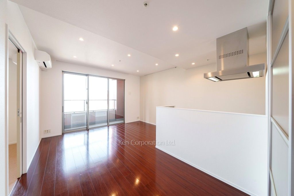 芝浦アイランド エアタワーの写真 居室（LDなど） ※33階の同じ間取タイプを撮影。仕様が異なることがあります。