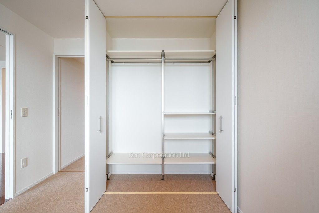 芝浦アイランド エアタワーの写真 クローゼット ※33階の同じ間取タイプを撮影。仕様が異なることがあります。