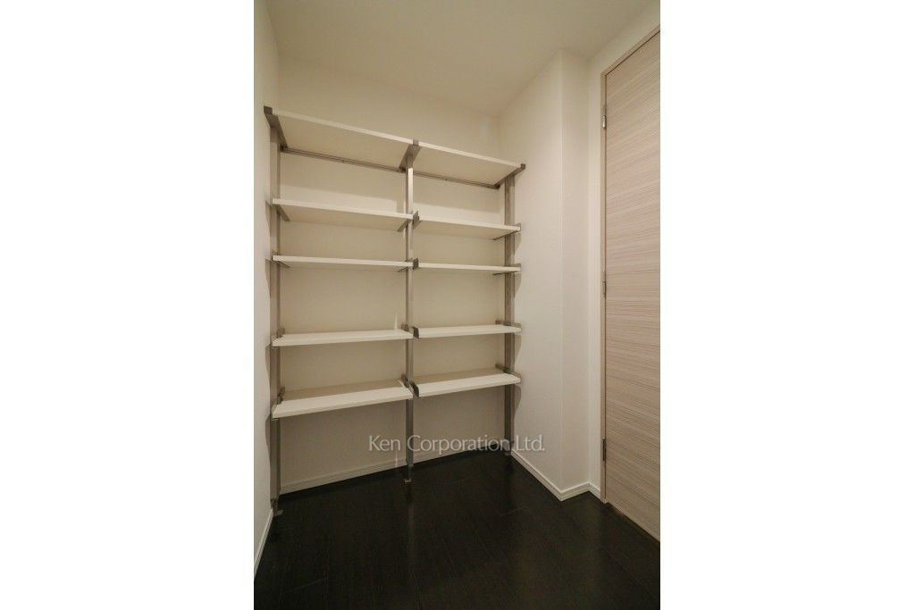 芝浦アイランド エアタワーの写真 パントリー ※31階の同じ間取タイプを撮影。仕様が異なることがあります。