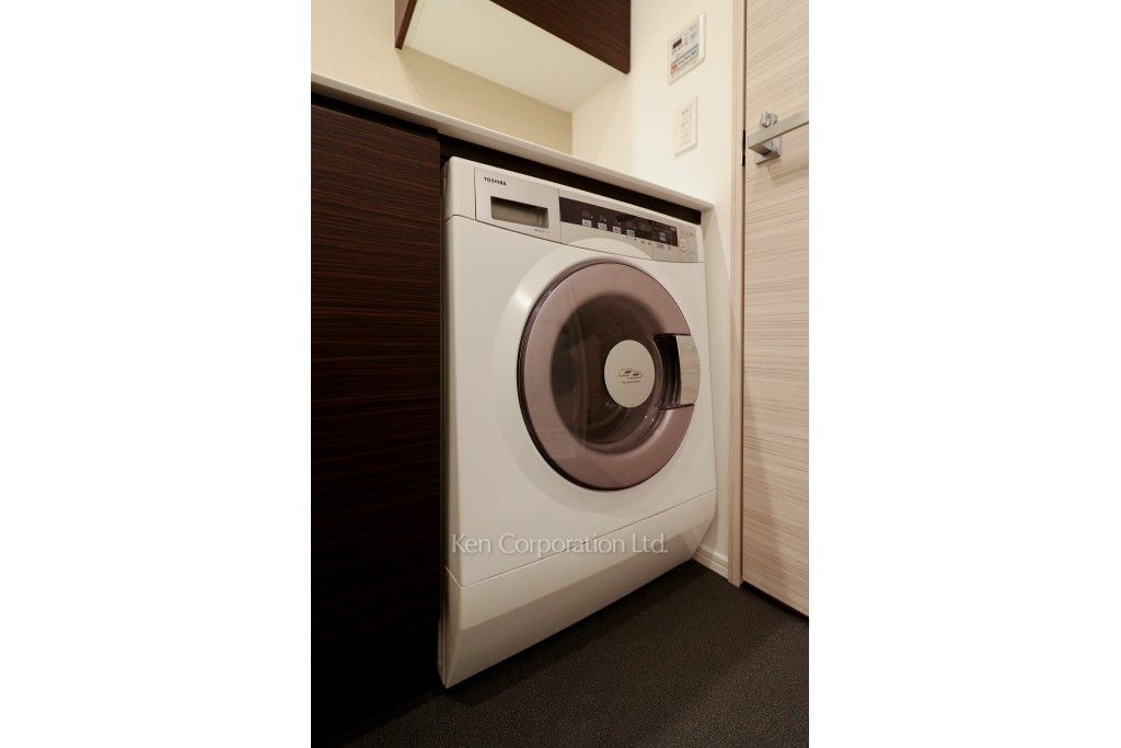 洗濯乾燥機 ※31階の同じ間取タイプを撮影。仕様が異なることがあります。