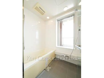 芝浦アイランド エアタワーの写真 バスルーム ※47階の同じ間取タイプを撮影。仕様が異なることがあります。