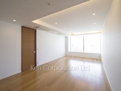 居室（LDなど） ※47階の同じ間取タイプを撮影。仕様が異なることがあります。