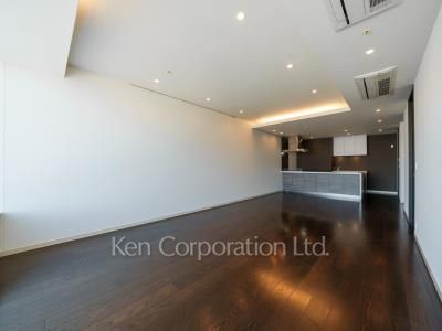 居室（LDなど） ※47階の同じ間取タイプを撮影。仕様が異なることがあります。