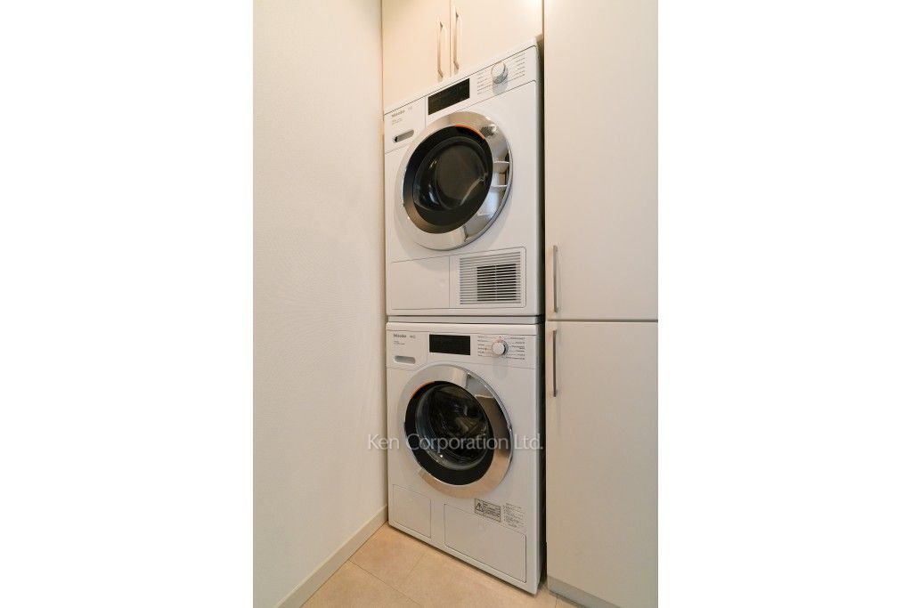 芝浦アイランド エアタワーの写真 洗濯乾燥機 ※47階の同じ間取タイプを撮影。仕様が異なることがあります。