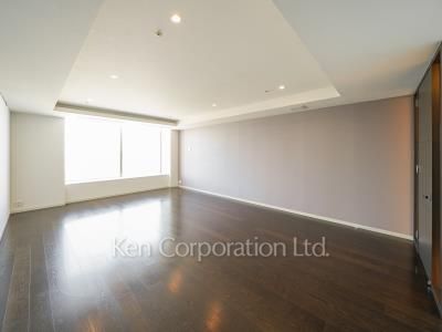 芝浦アイランド エアタワーの写真 居室（LDなど） ※46階の同じ間取タイプを撮影。仕様が異なることがあります。