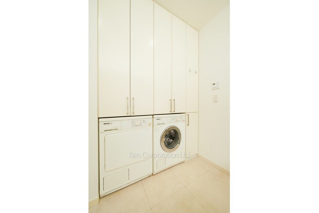 芝浦アイランド エアタワーの写真 洗濯乾燥機 ※46階の同じ間取タイプを撮影。仕様が異なることがあります。