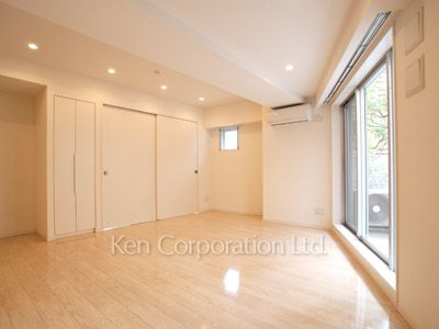 アパートメンツ元麻布内田坂の写真 居室（LDなど）