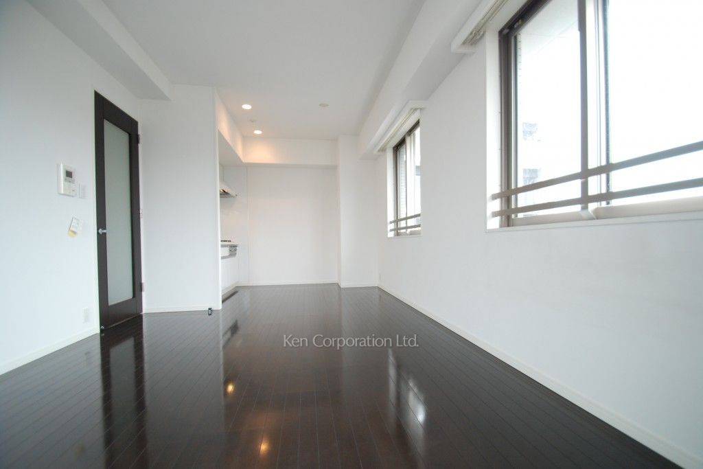 パークアクシス渋谷桜丘の写真 リビングダイニング ※13階の同じ間取タイプを撮影。仕様が異なることがあります。