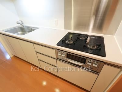 キッチン ※3階の同じ間取タイプを撮影。仕様が異なることがあります。