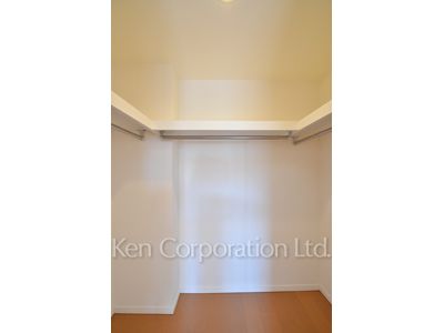 リエトコート アルクスタワーの写真 ウォークインクローゼット ※8階の同じ間取タイプを撮影。仕様が異なることがあります。