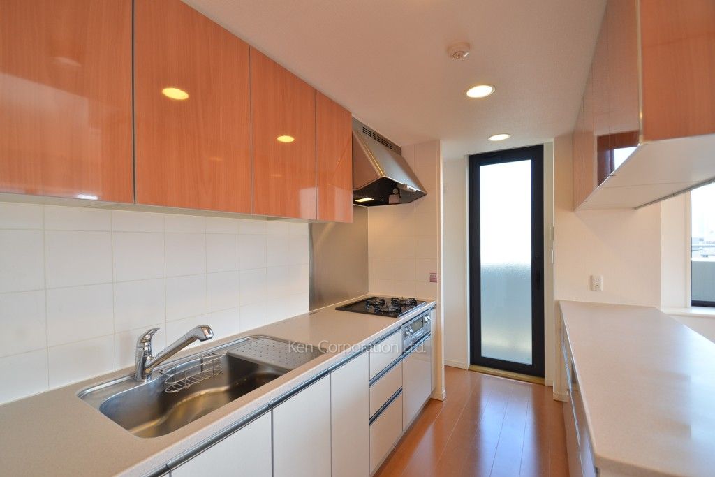 リエトコート アルクスタワーの写真 キッチン ※8階の同じ間取タイプを撮影。仕様が異なることがあります。