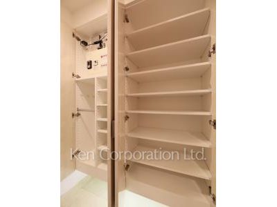 リエトコート アルクスタワーの写真 シューズクローゼット