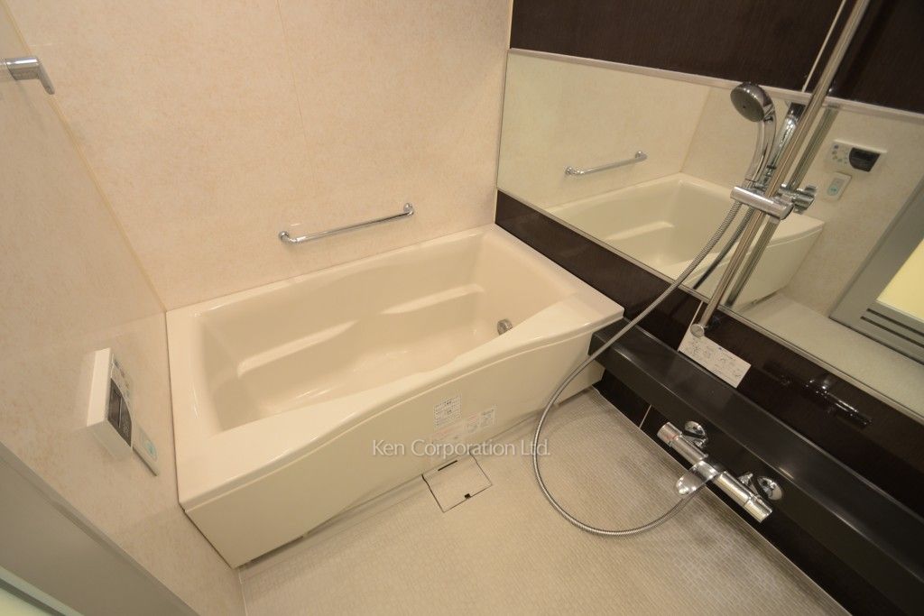 リエトコート アルクスタワーの写真 バスルーム ※5階の同じ間取タイプを撮影。仕様が異なることがあります。