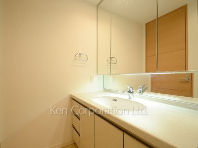 パウダールーム ※5階の同じ間取タイプを撮影。仕様が異なることがあります。