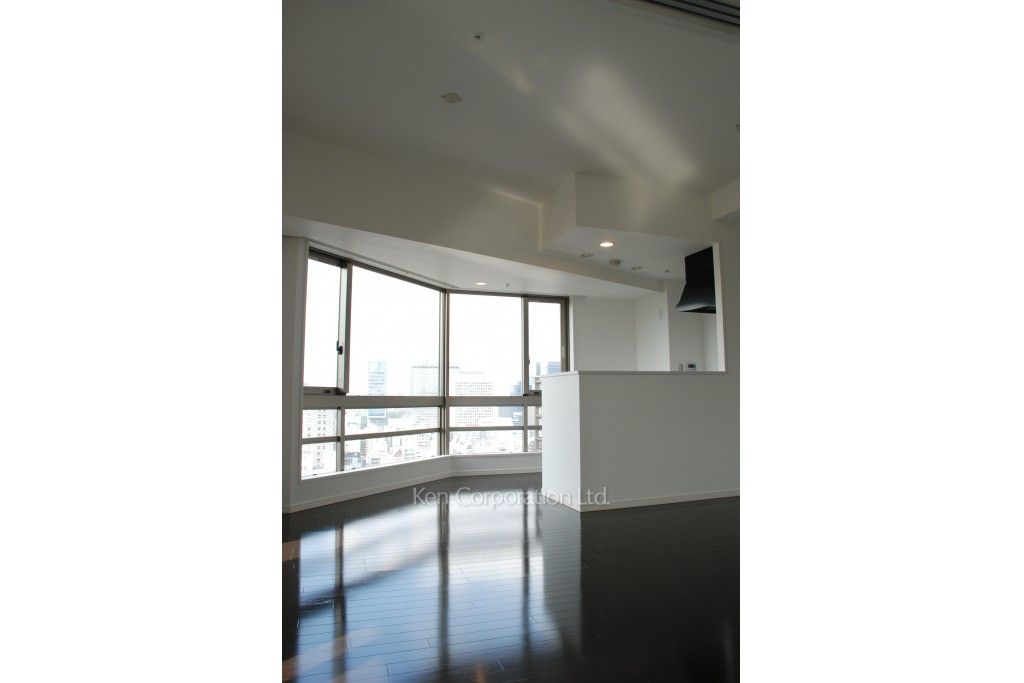 パークキューブ愛宕山タワーの写真 リビングダイニング