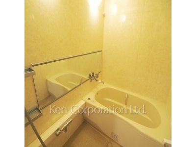 バスルーム ※写真・画像は実際と異なる場合がございます。部屋写真は同一タイプのものです。（ただし、画像中にタイプ名の記載がある場合はその記載内容を優先します。）