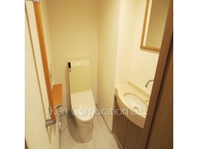 トイレ ※写真・画像は実際と異なる場合がございます。部屋写真は同一タイプのものです。（ただし、画像中にタイプ名の記載がある場合はその記載内容を優先します。）