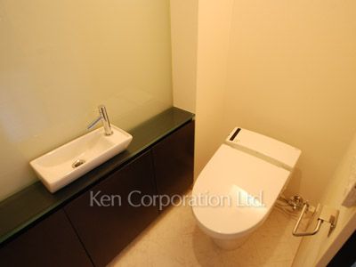 レジディア北新宿の写真 トイレ ※1階の同じ間取タイプを撮影。仕様が異なることがあります。