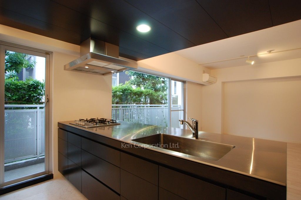 レジディア北新宿の写真 キッチン ※1階の同じ間取タイプを撮影。仕様が異なることがあります。