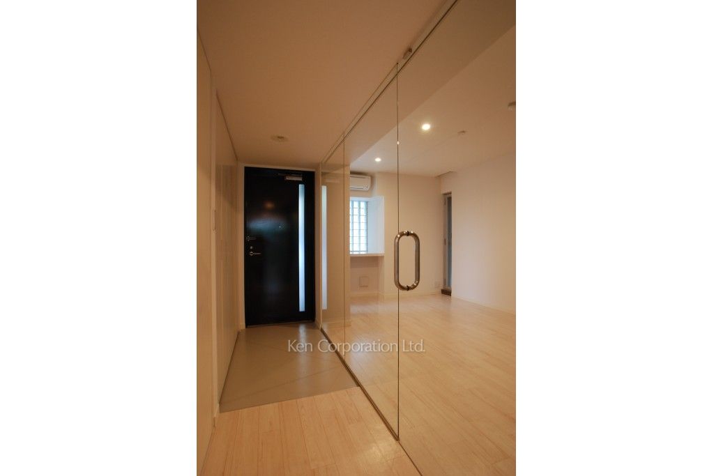 レジディア北新宿の写真 玄関 ※1階の同じ間取タイプを撮影。仕様が異なることがあります。