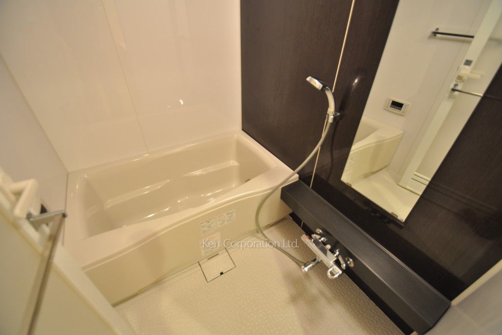 MY TOWER RESIDENCEの写真 バスルーム ※16階の同じ間取タイプを撮影。仕様が異なることがあります。
