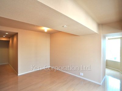 MY TOWER RESIDENCEの写真 リビングダイニング