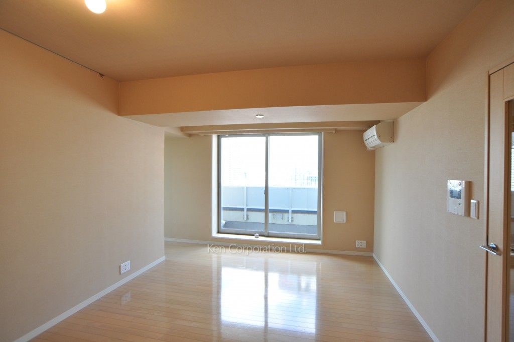 MY TOWER RESIDENCEの写真 リビングダイニング