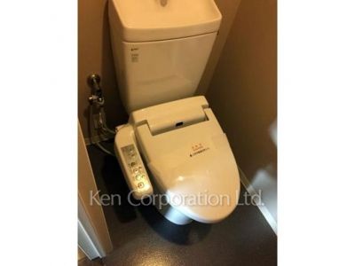 トイレ ※写真・画像は実際と異なる場合がございます。部屋写真は同一タイプのものです。（ただし、画像中にタイプ名の記載がある場合はその記載内容を優先します。）