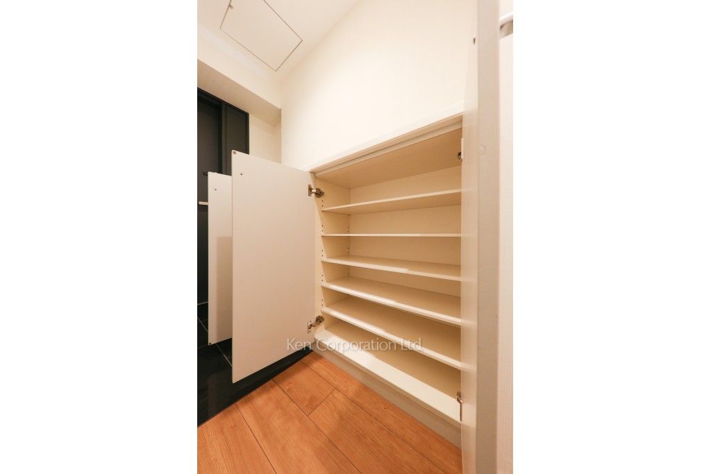 恵比寿ガーデンテラス弐番館の写真 シューズクローゼット