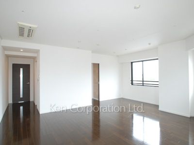 リビングダイニング ※12階の同じ間取タイプを撮影。仕様が異なることがあります。