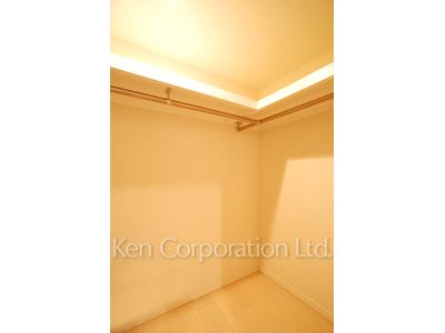 レジディア日本橋馬喰町の写真 ウォークインクローゼット ※8階の同じ間取タイプを撮影。仕様が異なることがあります。