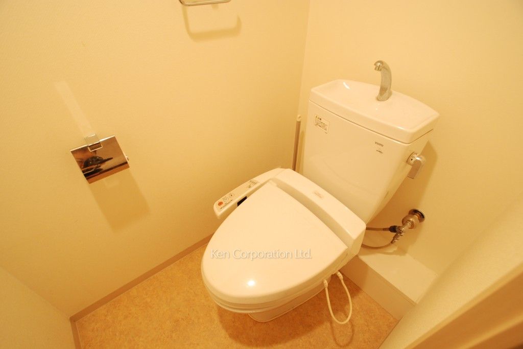 トイレ ※14階の同じ間取タイプを撮影。仕様が異なることがあります。