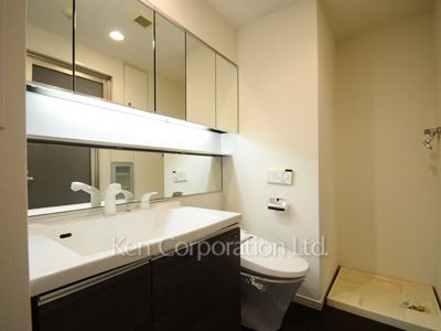 パウダールーム ※3階の同じ間取タイプを撮影。仕様が異なることがあります。