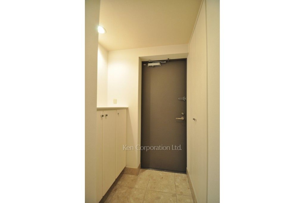 プライマル渋谷桜丘の写真 玄関 ※2階の同じ間取タイプを撮影。仕様が異なることがあります。