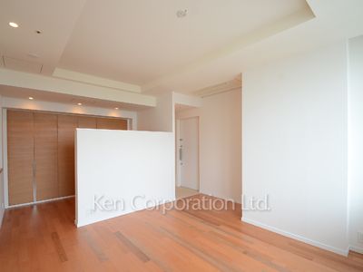 パークアクシス青山一丁目タワーの写真 リビングダイニング ※21階の同じ間取タイプを撮影。仕様が異なることがあります。