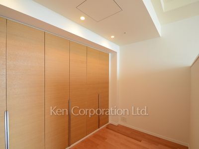 パークアクシス青山一丁目タワーの写真 リビングダイニング ※21階の同じ間取タイプを撮影。仕様が異なることがあります。