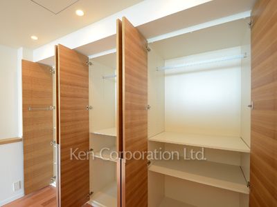 パークアクシス青山一丁目タワーの写真 クローゼット ※21階の同じ間取タイプを撮影。仕様が異なることがあります。