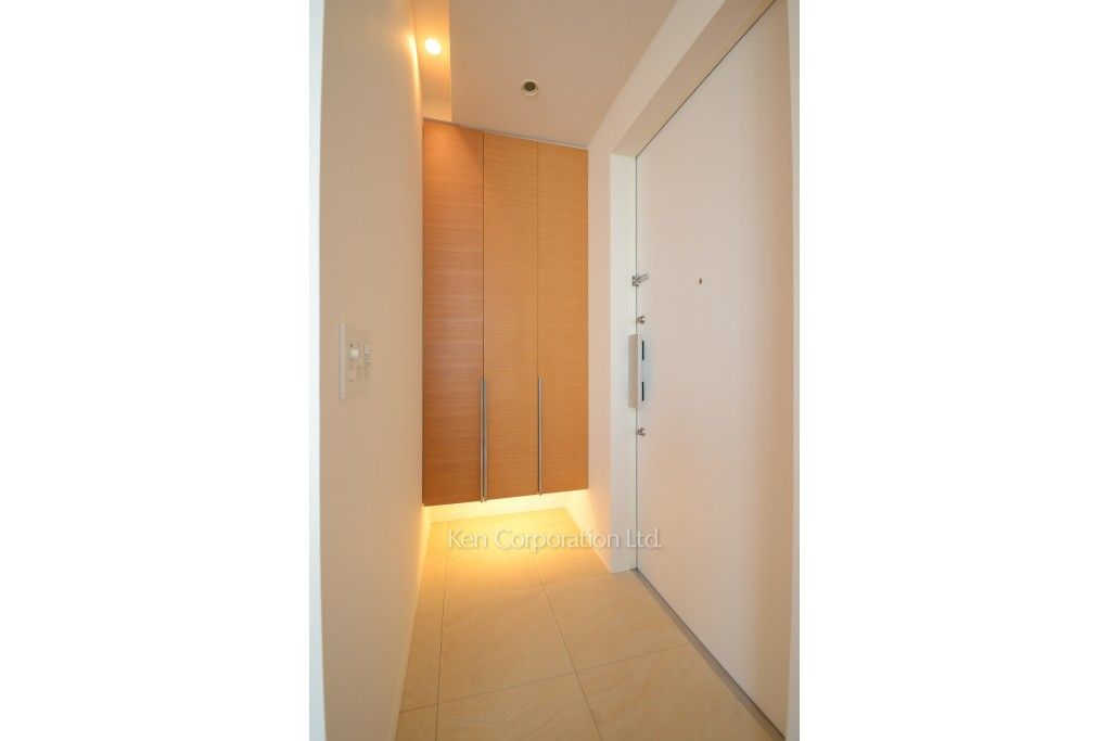 パークアクシス青山一丁目タワーの写真 玄関 ※21階の同じ間取タイプを撮影。仕様が異なることがあります。