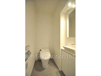 パークアクシス青山一丁目タワーの写真 トイレ ※20階の同じ間取タイプを撮影。仕様が異なることがあります。