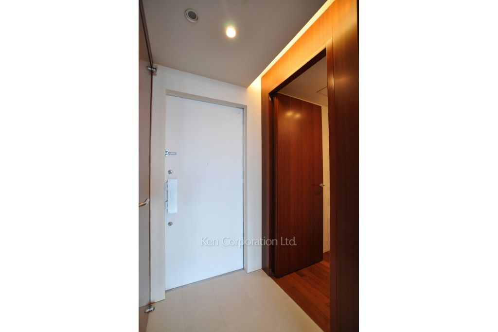 パークアクシス青山一丁目タワーの写真 玄関 ※23階の同じ間取タイプを撮影。仕様が異なることがあります。