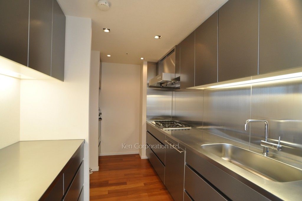 パークアクシス青山一丁目タワーの写真 キッチン ※34階の同じ間取タイプを撮影。仕様が異なることがあります。