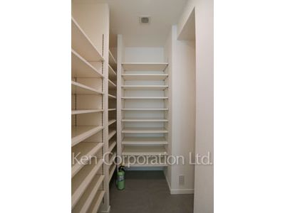 パークアクシス青山一丁目タワーの写真 シューズインクローゼット