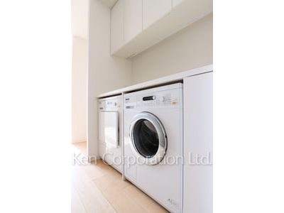 パークアクシス青山一丁目タワーの写真 洗濯機置き場