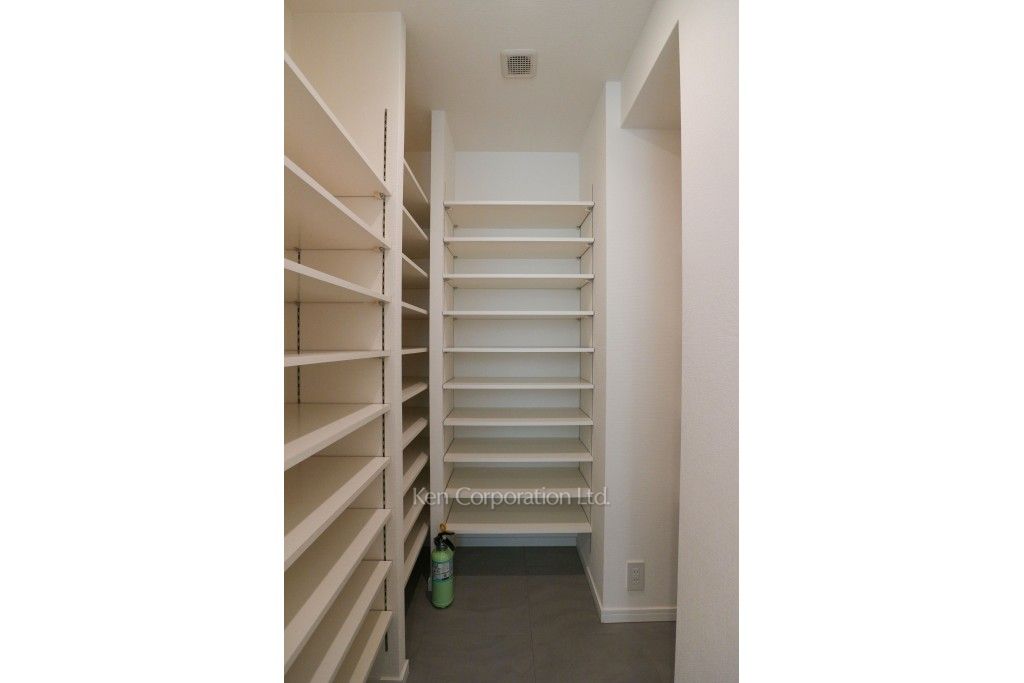 パークアクシス青山一丁目タワーの写真 シューズインクローゼット